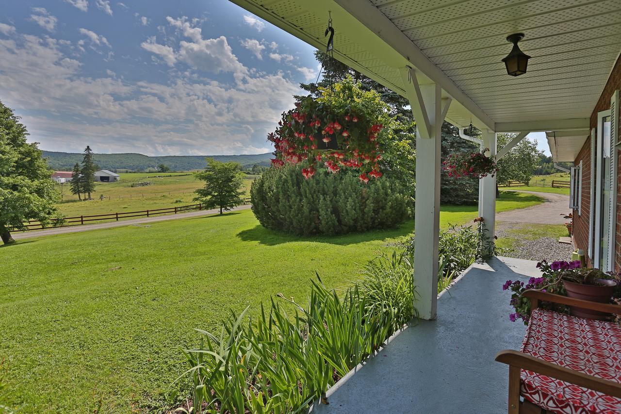 Bed and Breakfast Ranch St-Hubert Saint-Hermenegilde Zewnętrze zdjęcie